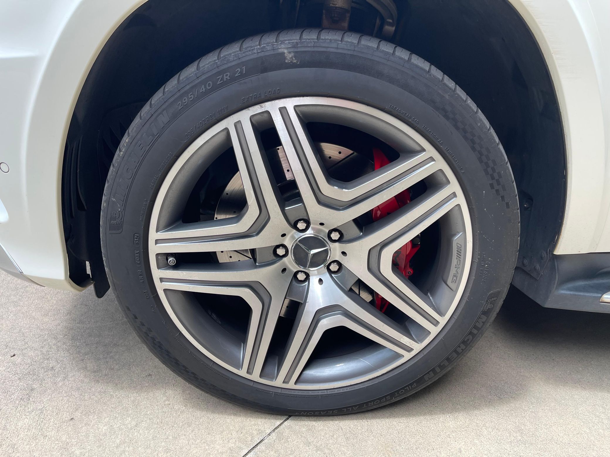 2014 Mercedes-Benz GL63 AMG - Image 25