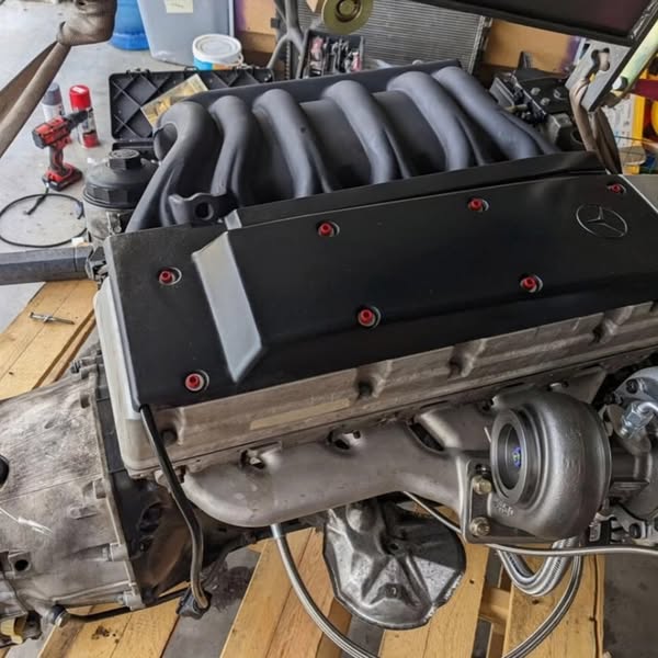 Mercedes-Benz OM606 Turbo Diesel Engine - Genuine Mercedes-Benz Parts