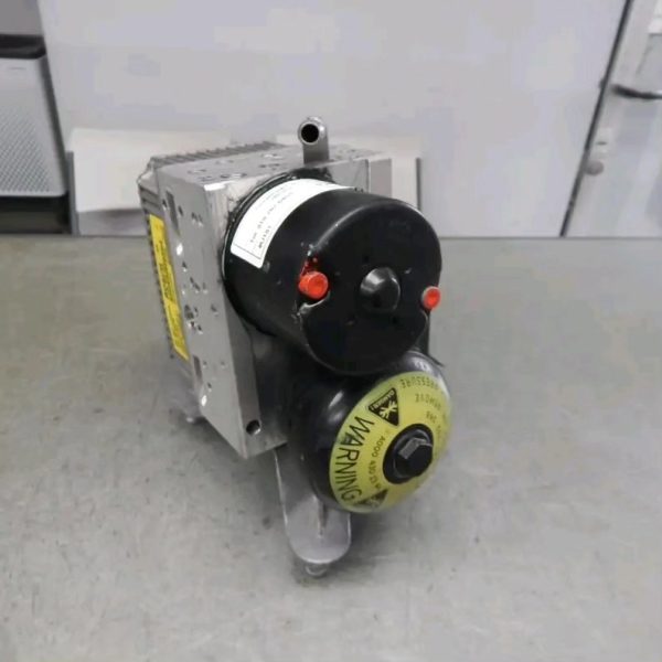 SBC pump for W211 model 2004 - Genuine Mercedes-Benz Parts